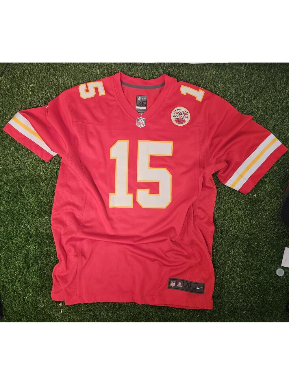NWT Nike Mens Patrick Mahomes Kansas City Chiefs Sz M ON FIELD Jersey Authentic